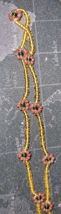 A VINTAGE JOBLOT FASHION AND ETHNIC BEADED COSTUME NECKLACES SOLD AS IS