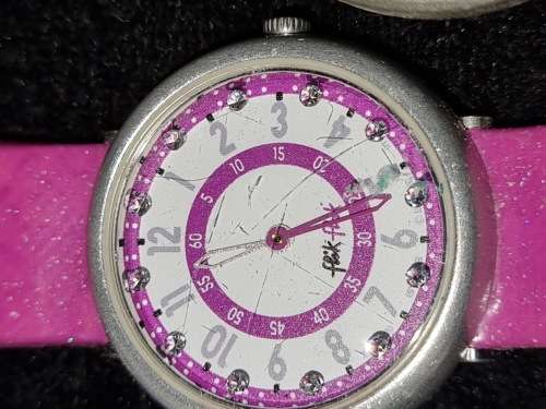 A COLLECTION OF TEEN FASHION WATCHES SOLD AS IS NOT TESTED