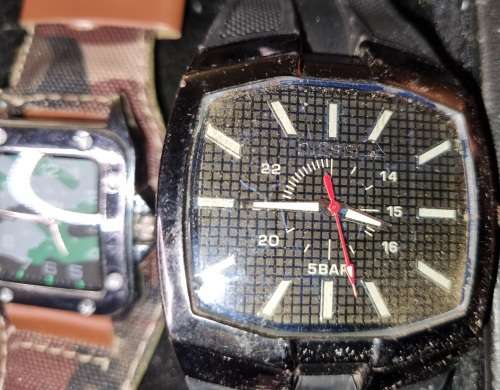 A JOBLOT VINTAGE WOMANS DRESS WATCHES SOLD AS IS NOT TESTED