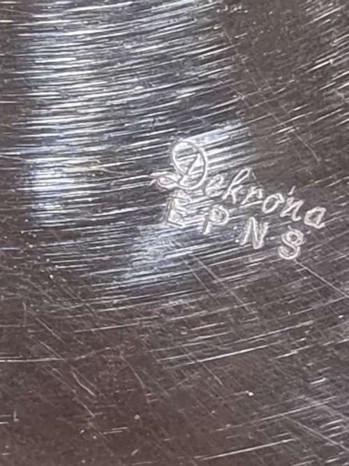 A VINTAGE ROUND DEKARONA SILVER PLATED EPNS SERVING BASKET TRAY SOLD AS IS