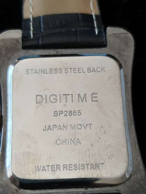 A STAINLESS-STEEL DIGI TIME JAPAN MOVEMENT, CHINA QUARTZ WATCH NEEDS A BETTERY