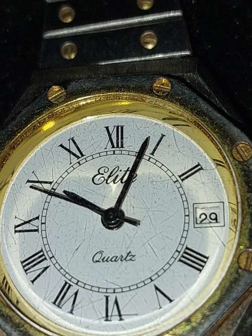 A VINTAGE JOBLOT COSTUME WATCHES SOLD AS IS NOT TESTED