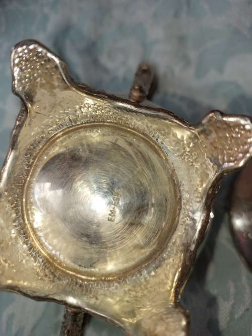 AN ANTIQUE F,B RODGERS SILVER COMPANY 1883 TRADEMARK SILVER PLATED TEAJUG SET