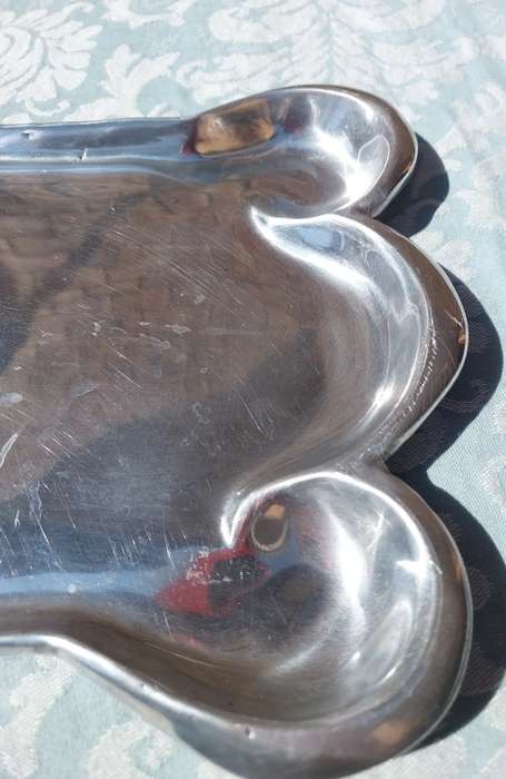 A VINTAGE ART DECOR EXTRA LARGE ALUMINUM ALLOY CAROL BOYES STYLE SERVING PLATTER