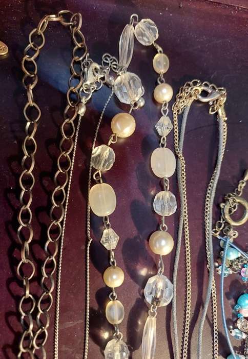 A DESIGNER COLLECTION COSTUME NECKLACES SOLD AS IS