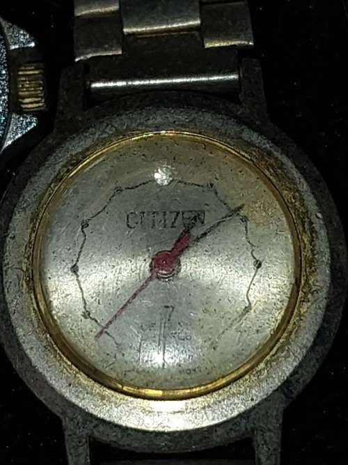 A VINTAGE AND ANTIQUE COLLECTION OF 20 QUALITY  WOMANS WATCHES SOLD AS IS NOT TESTED