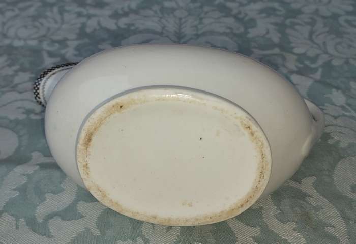 A VINTAGE AND ANTIQUE PORCELAIN JOBLOT