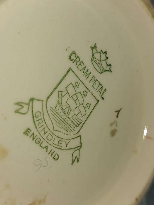 A VINTAGE AND ANTIQUE PORCELAIN JOBLOT