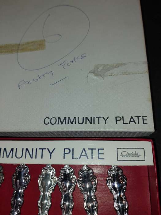 ANTIQUE ONEIDA SILVERSMITHS COMMUNITY PLATED EPNS SET OF 6 PASTRY FORKS