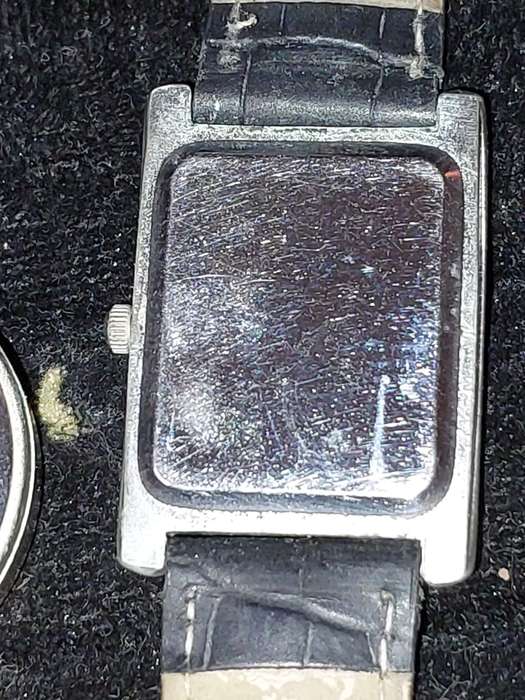 A COLLECTION OF QUARTZ WATCHES FOR THE LADIES