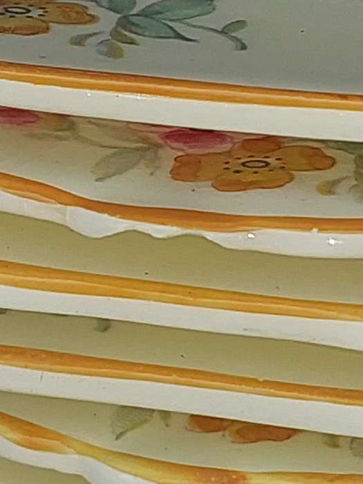 A VINTAGE 30 PIECE BY ALFRED MEAKEN ENGLAND DINNER SET