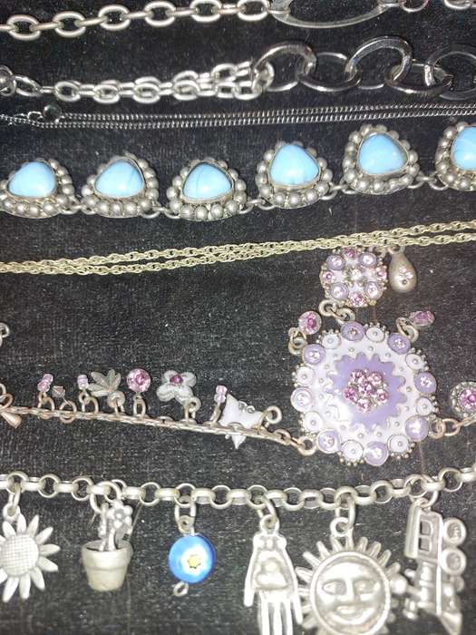 A VINTAGE COLLECTION COSTUME NECKLACES SOLD AS IS