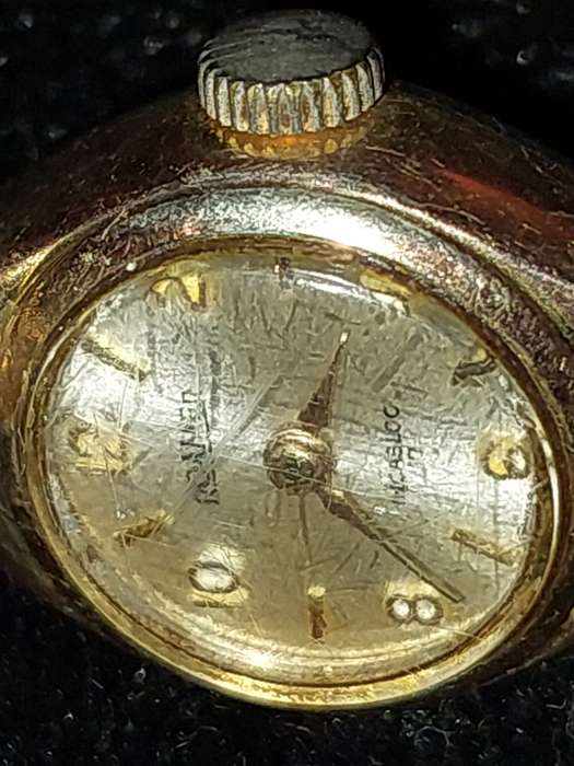 A HIGHLY COLLECTABLE ANTIQUE COLLECTION WOMANS WATCHES