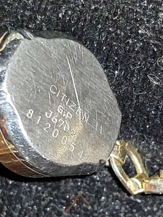 A HIGHLY COLLECTABLE ANTIQUE COLLECTION WOMANS WATCHES