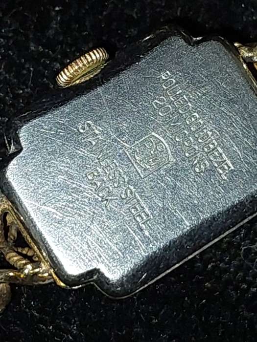 A HIGHLY COLLECTABLE ANTIQUE COLLECTION WOMANS WATCHES