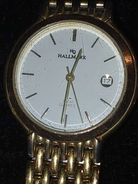 A VINTAGE COLLECTION LADYS DRESS WATCHES SOLD AS IS NOT TESTED