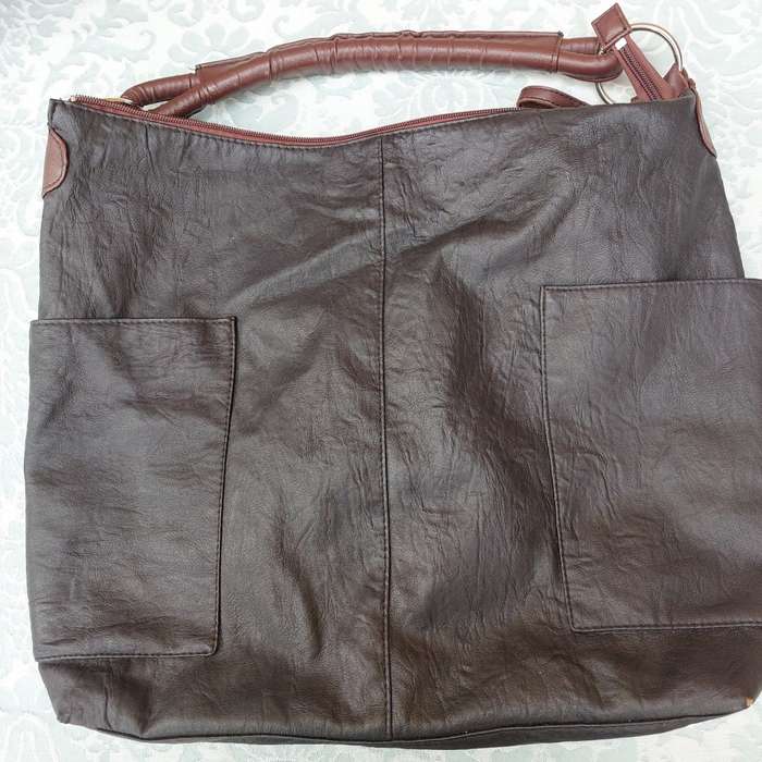 A VINTAGE JOB LOT DESIGNER COLLECTION WOMAN`S HANDBAGS