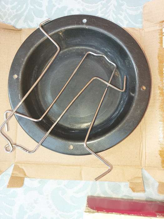 A COLLECTION OF 3 CHICKEN ROASTERS