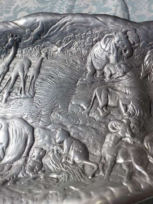 A RARE ART DECOR VINTAGE ALUMINUM ALLOY AFRICAN WILDLIFE SCENNE SERVING PLATTER
