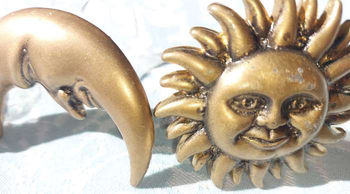 A COLLECTION OF NAPKIN RINGS FOR DIFFERENT OCCASIONS