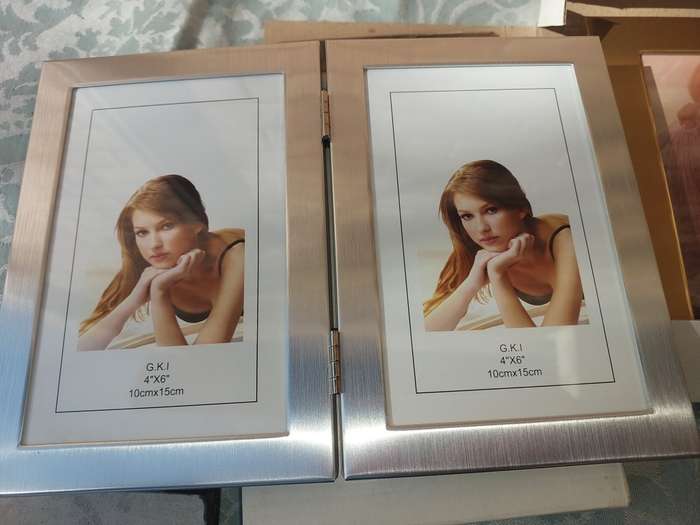 A JOBLOT COLLECTION PHOTO FRAMES