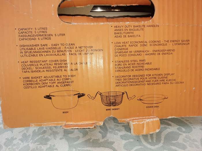 A COMPLETE SET MAGAFESA FRYER SOLD AS IS