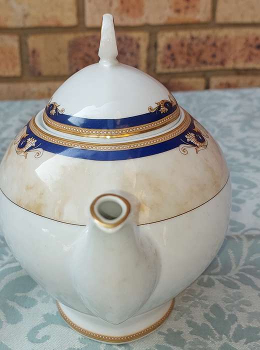 A VINTAGE ESCHENBACH  PORZELLAN GERMANY TEA JUG