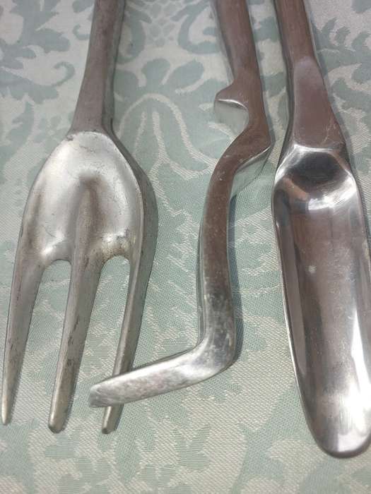 SIX VINTAGE ART DECOR ALUMINUM ALLOY CUTTLERY