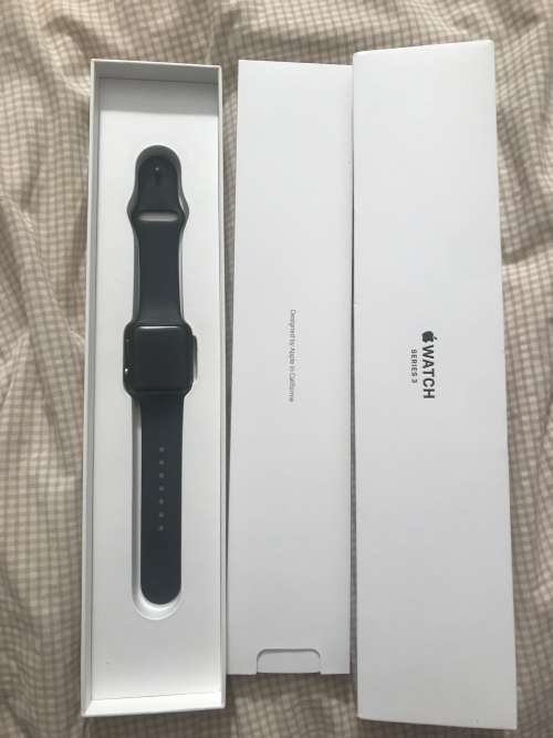 Apple Watch Series 3 * Very Good Condition*