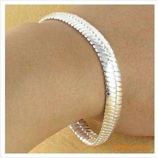 NEW STOCK! FIRST TIME ON R1 AUCTION - 925 SILVER STAMPED BRACELET!SEE WHAT CAN COMBINE FOR FREE SHIP