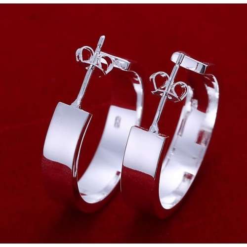 NEW! BEST OFFER! - IMPRESSIVE SILVER HOOP EARRINGS - FIRST TIME ON R1.00 AUCTION!