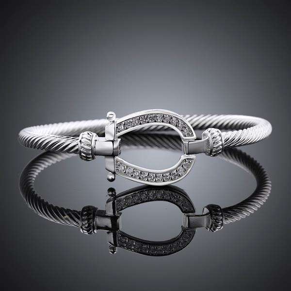 MUST BID! BEAUTIFUL SILVER BANGLE! NEVER BEFORE FOR R1-00!!!!