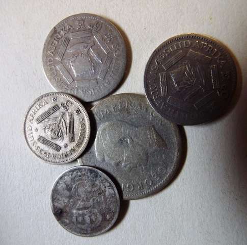 VERY NICE COLLECTABLE LOT OF 80% SILVER COINS
