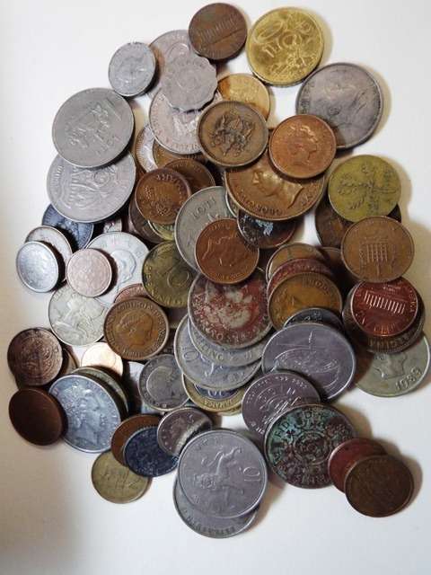 VERY NICE COLLECTABLE MIXED LOT OF WORLD COINS
