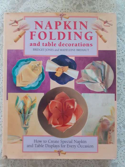 Napkin Folding ~ Jones / Brehaut