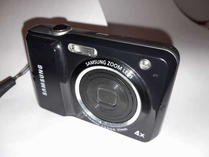 Samsung ES25 - 12.2 Megapixels - 4x Optical Zoom
