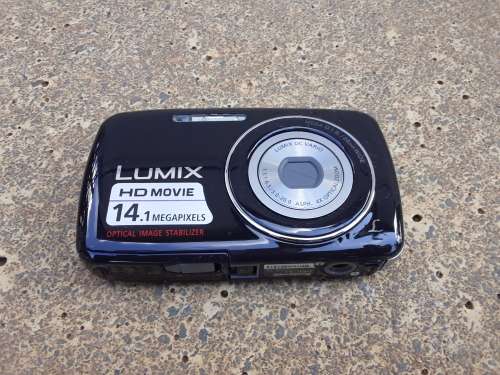 Panasonic Lumix DMC-S3 Digital Camera (Black) - 100% WORKING
