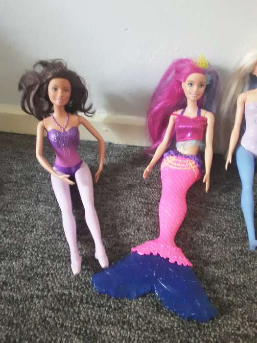 4 Barbie Dolls - Mattel - 1 Simba Kevin Doll