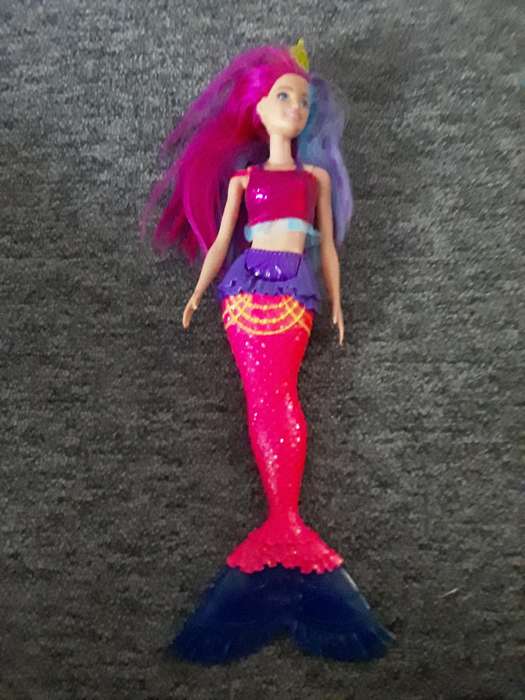 4 Barbie Dolls - Mattel - 1 Simba Kevin Doll