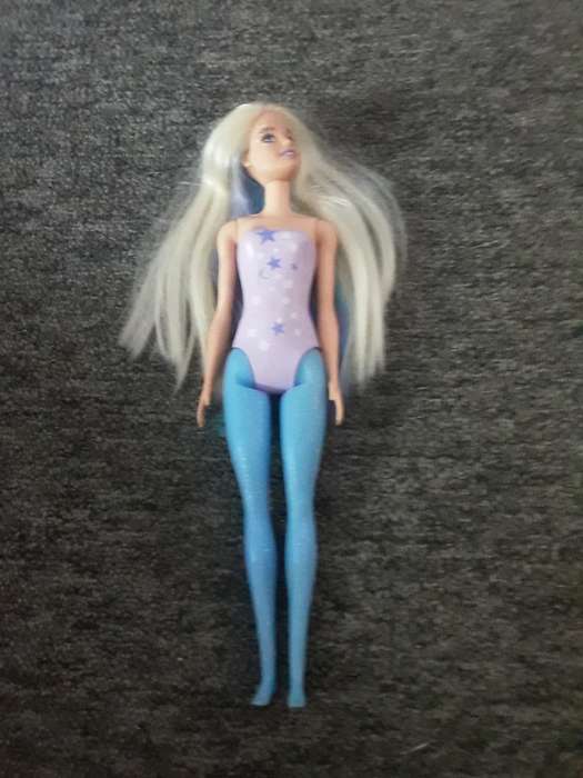 4 Barbie Dolls - Mattel - 1 Simba Kevin Doll