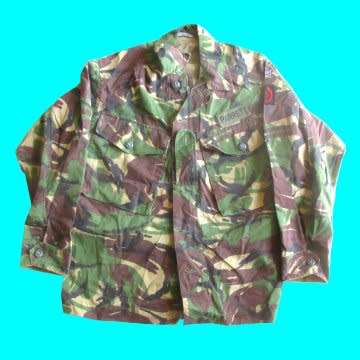 British Camo With 2 Signal Brigade And Union Jack Insignia On Left Arm.