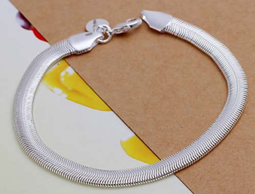 MAGNIFICENT AND NEWLY IMPORTED NECKLACE