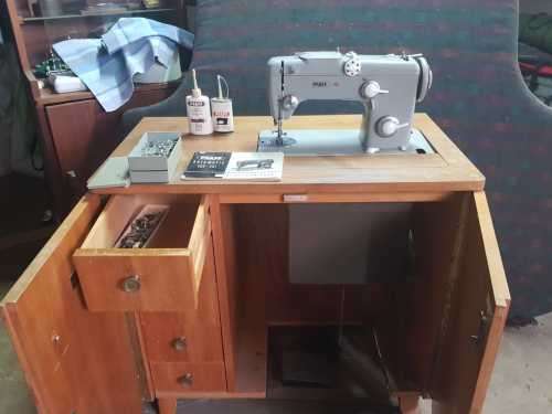 Pfaff Sewing Machine