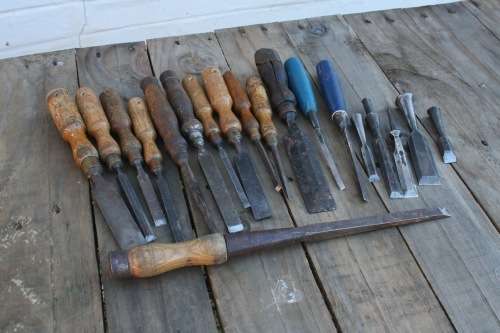 Large lot of vintage Woodworking chisels (Mostly Marples)