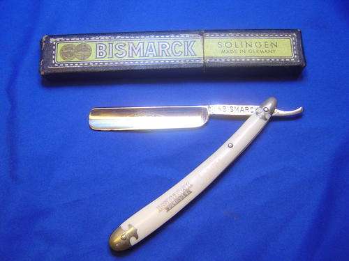 German Bismarck Solingen Barbers cut throat razor and  box