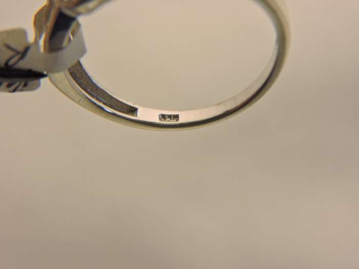 Sterling Silver Ring with Peridot & Zirconia ( green stone ) ring.