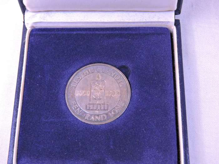 Proof 1988 R1 Silver Coin Les Hugenots  in SA Mint blue box
