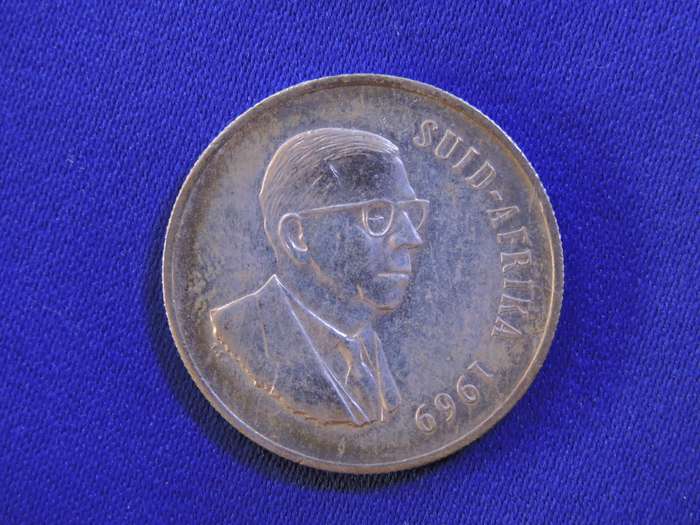 1969 R1 Silver Coin  Nice condition.