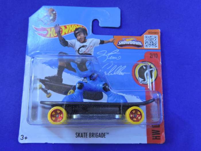 Hot Wheels  Skate Brigade ( Black skateboard )