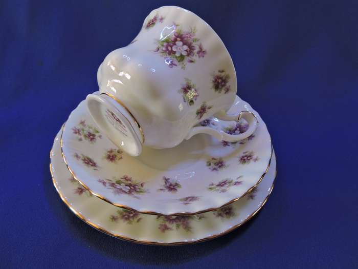 Royal Albert Trio SWEET VIOLETS  Fine porcelain